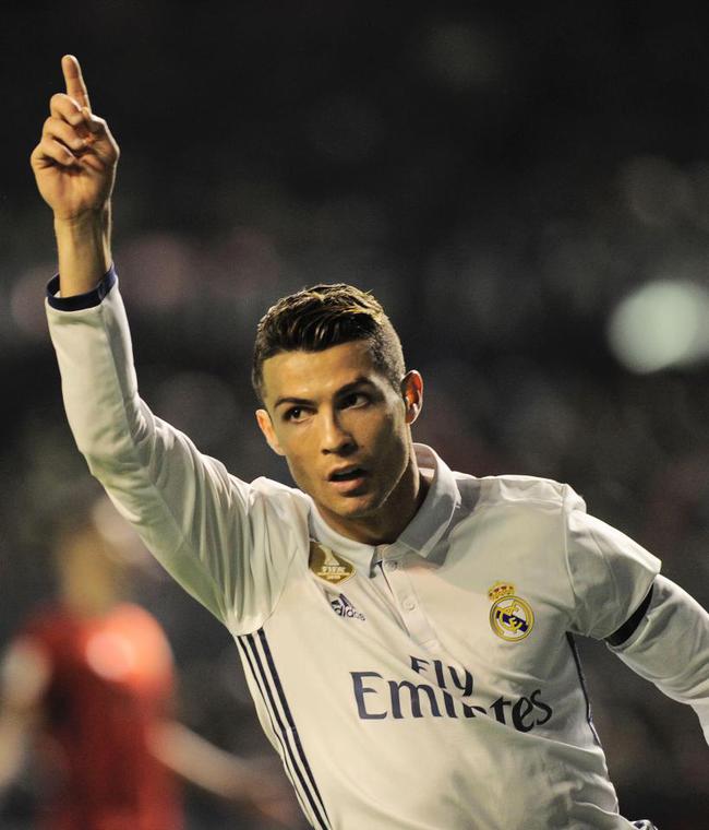 瓜帅：梅西、莱万和哈兰德都是进球机器，很荣幸执教过他们