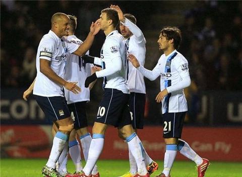 白热化！麦克丹尼尔斯反击暴扣 森林狼追到仅差1分（战况升级！麦克丹尼尔斯快攻重扣，森林狼追至1分之差）